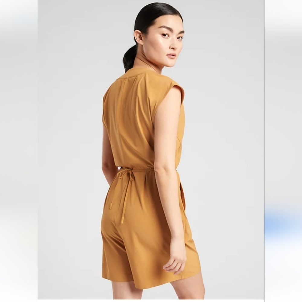 Athleta Marlow Short Romper NWOT XS - Picture 3 of 7
